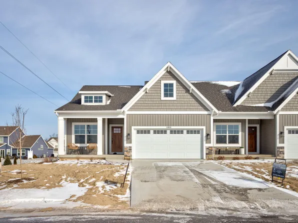 11913 Smithfield Dr, Holland, MI 49424