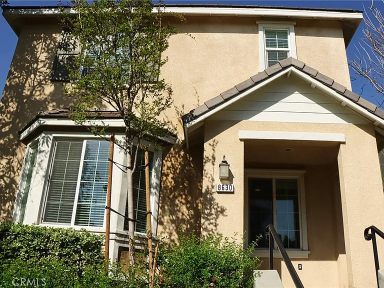 8630 Cava Dr — Photo 2