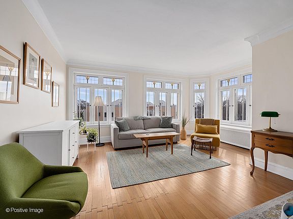 5th image of 439 Home Ave APT 3S