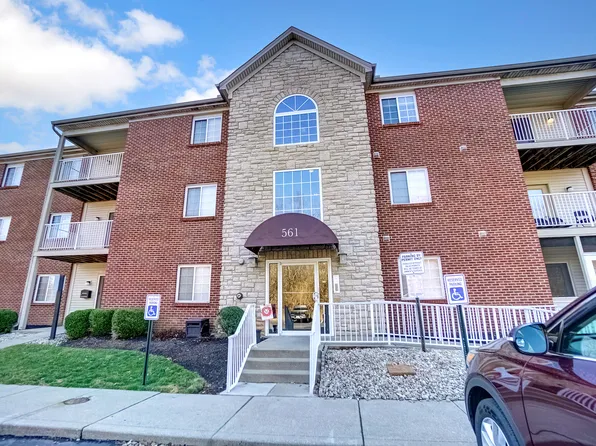 561 Napa Valley Ln APT 10, Crestview Hills, KY 41017