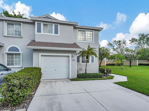 2nd image of 4401 SW 11th Place