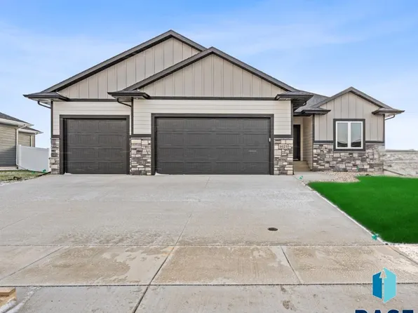 1025 Madison St, Tea, SD 57064