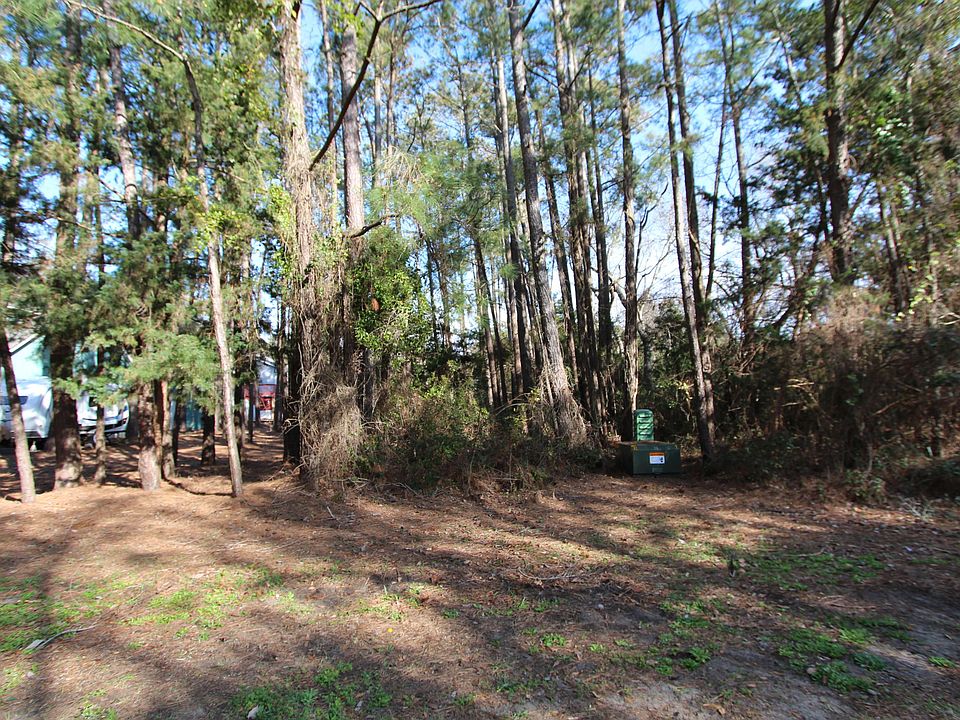 2nd image of L-11 SE 14 Street