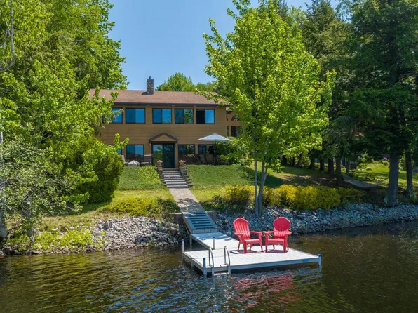 38 South Upper Narrows Lane, Winthrop, ME 04364