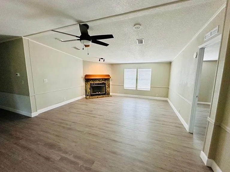 6814 Redwing Rd — Photo 11