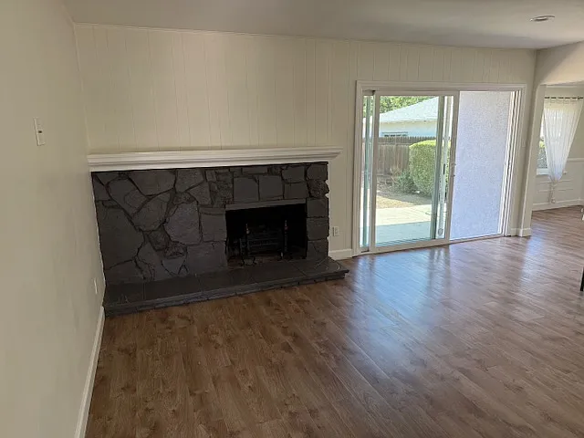 3 bed, 1301 sqft, $4,500 — Photo 3