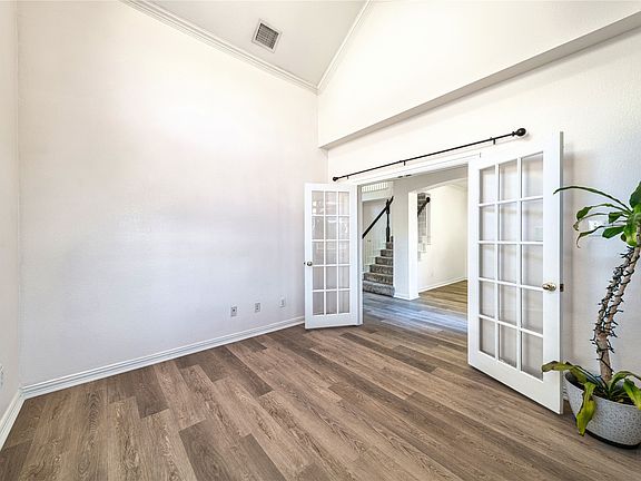 4th image of 3812 Oxbow Creek Ln