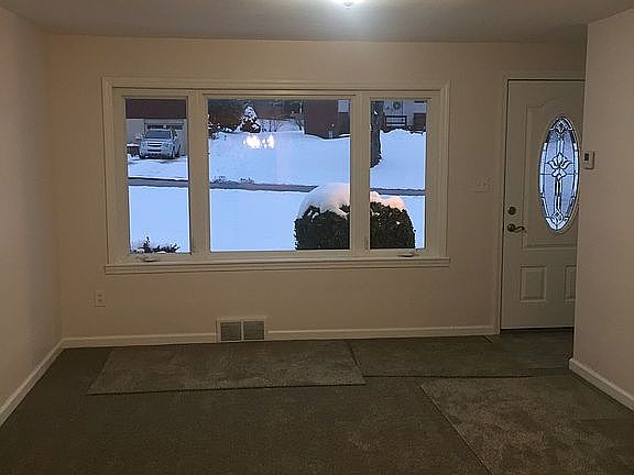 4th image of 737 Cottonwood Dr