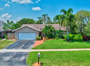 9597 Oregon Rd, Boca Raton, FL 33434