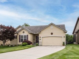 3845 NW Cimarron St, Lees Summit, MO 64064