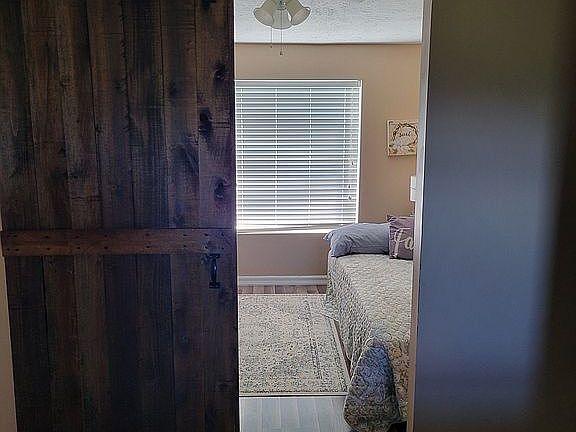 5th image of 200 Latimer Ln