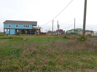 944 W Verdia Dr, Crystal Beach, TX 77650
