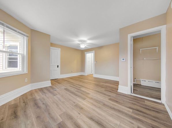 252 E Broadway St #6