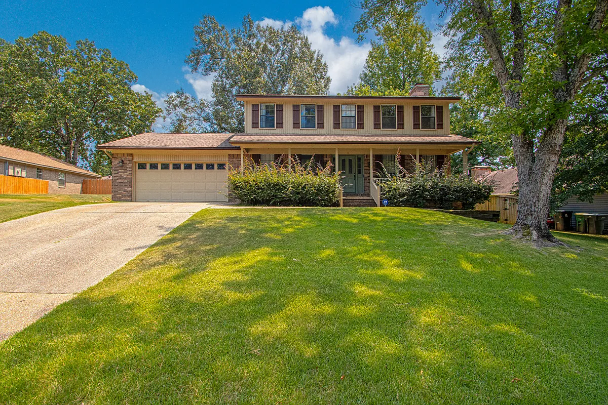 4 bed, 2109 sqft, $2,500 — Photo 1