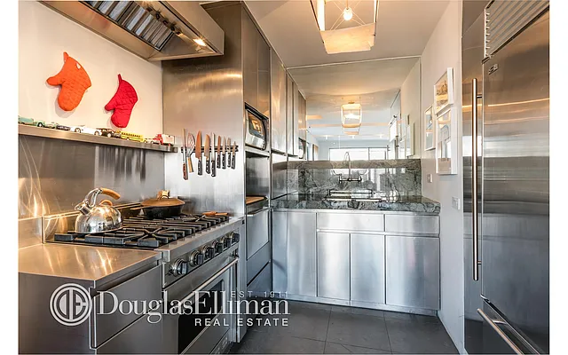 Sold by Douglas Elliman | media 8