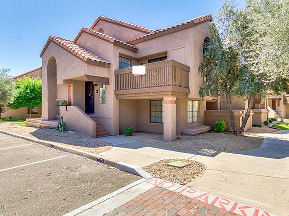 3rd image of 925 N COLLEGE Avenue #228