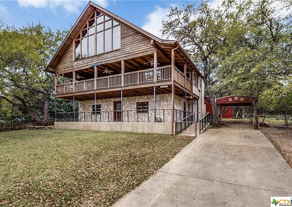 1st image of 327 Lost Oak
