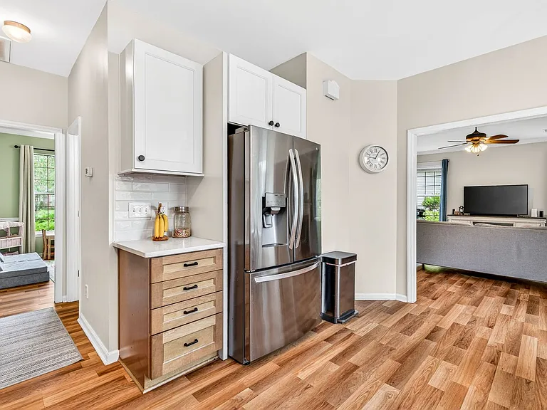 5410 Barnsley Dr — Photo 17