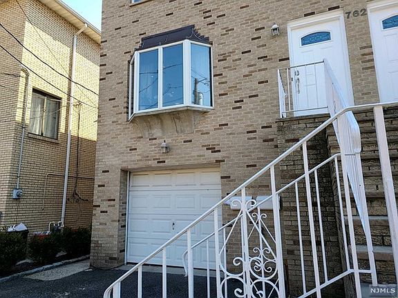 5th image of 762 W End Ave