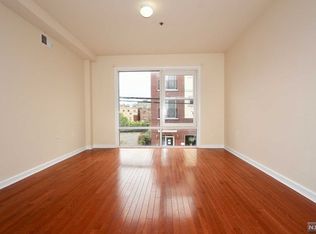 48 Union St FLOOR 3, Newark, NJ 07105