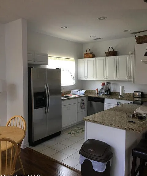 153 Markham Dr #B — Photo 7