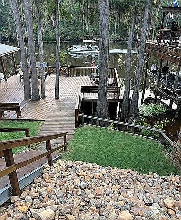 4th image of 2427 Blairs Landing Rd