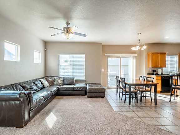 3rd image of 2655 N Garden Dr