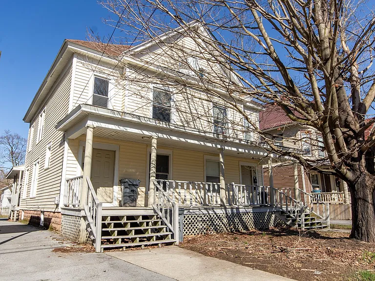 1025 State St — Photo 22