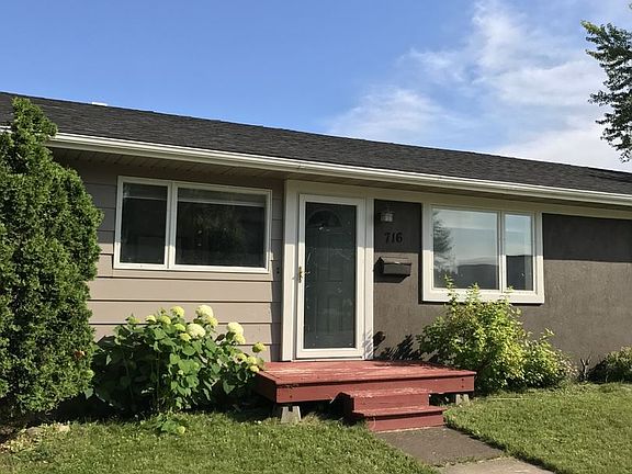3rd image of 716 22nd Ave E