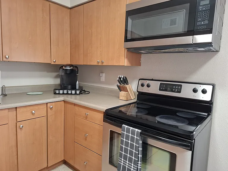 1406 Pennsylvania St NE #4 — Photo 9