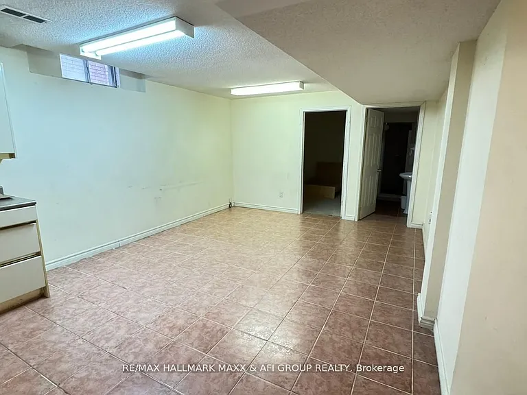 316 Valleymede Dr #BASEMENT — Photo 6
