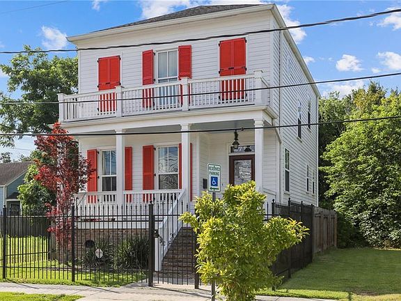 2nd image of 2716 Clara St