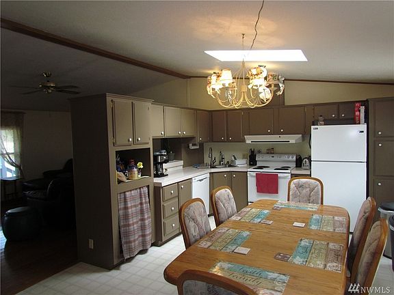 3rd image of 30315 91st Ave E
