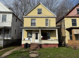 820 Wayne St, Erie, PA 16503