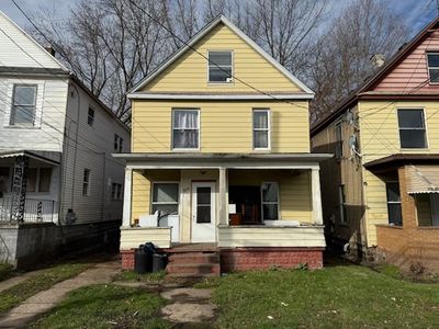 820 Wayne St, Erie, PA, 16503
