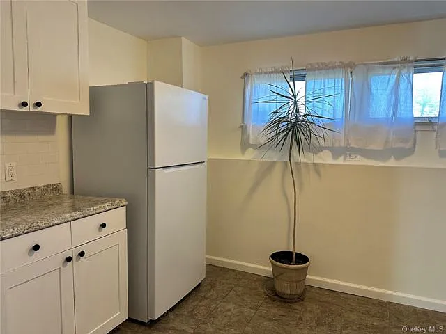 1502 Saint Louis Ave — Photo 3