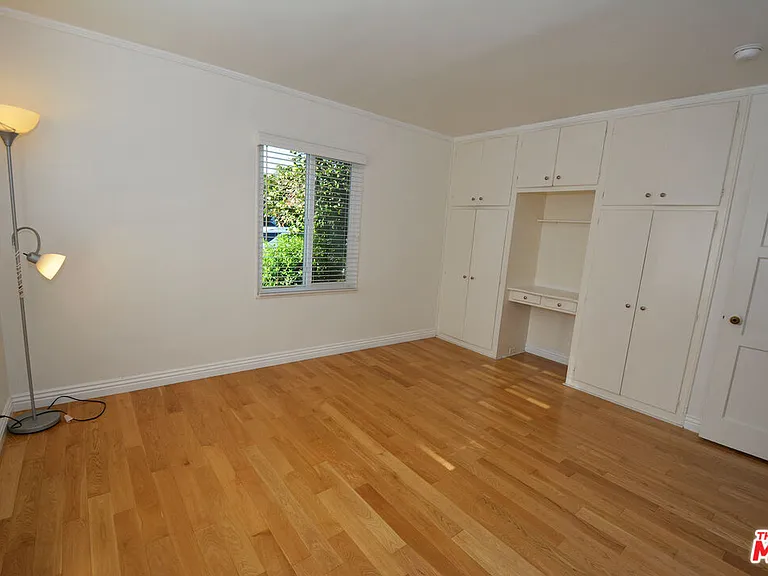 12944 Haynes St — Photo 20