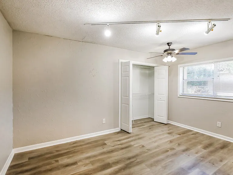 3731 NW 114th Ave — Photo 5