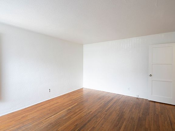 4th image of 5044 Mission Blvd
