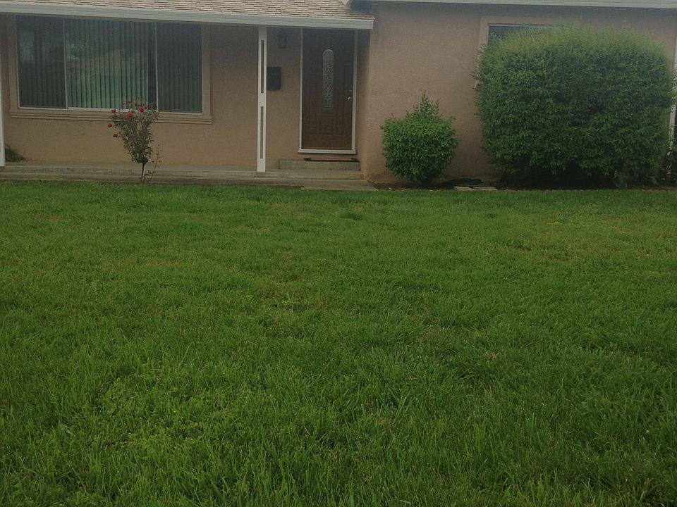 1st image of 524 E 16th St