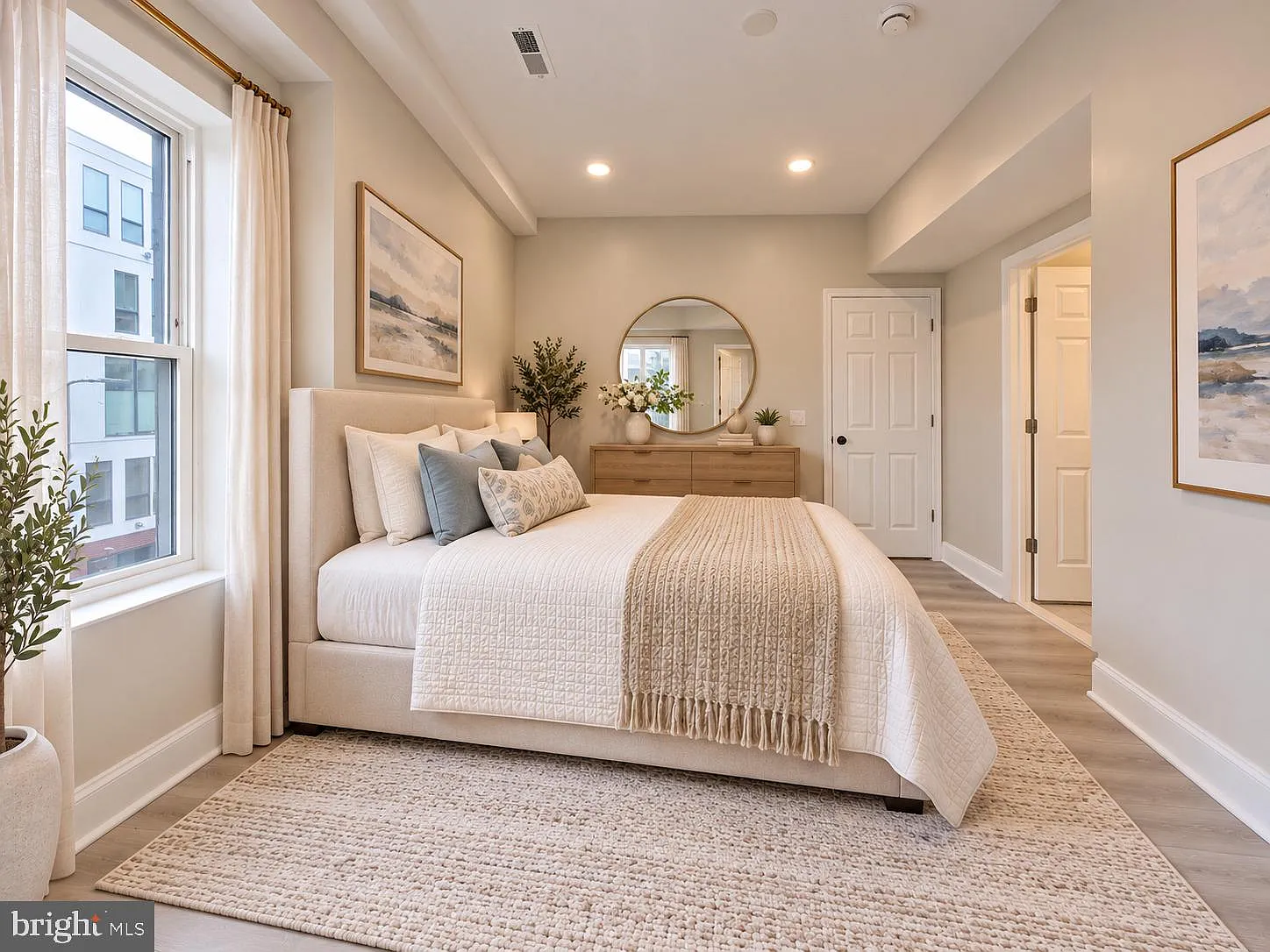 2 bed, 2.0 bath, 775 sqft, $1,700 — Photo 4
