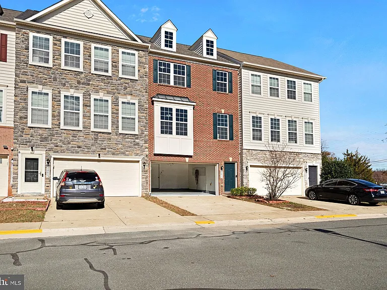 24803 Mason Dale Ter — Photo 4