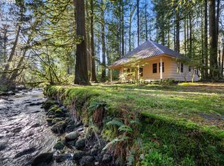 26870 E Chinook Ln, Rhododendron, OR 97049