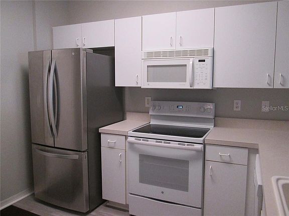 5th image of 1017 Radison Lake Ct #66