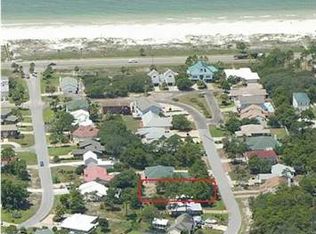 711 Gulf Aire Dr, Port Saint Joe, FL 32456