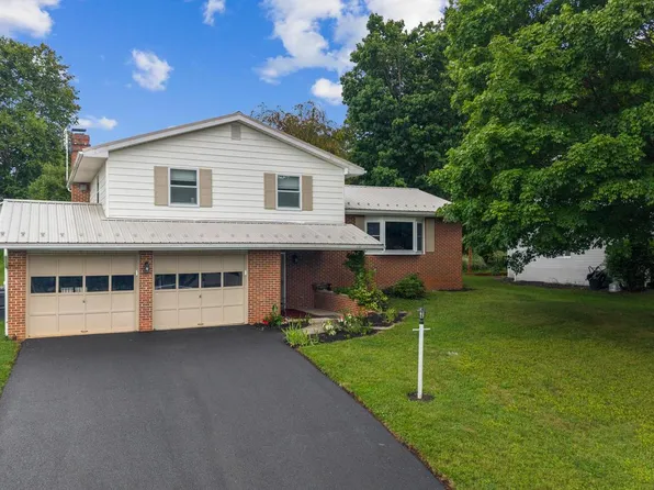 638 Berkshire Dr, State College, PA 16803