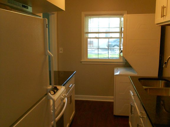 5th image of 41 E North Ave APT 1