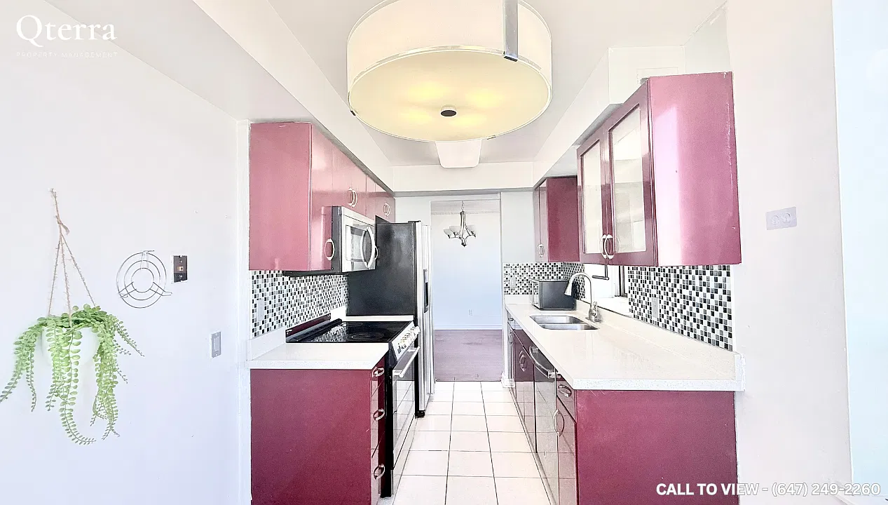 3 bed, 1350 sqft, $2,995 — Photo 2