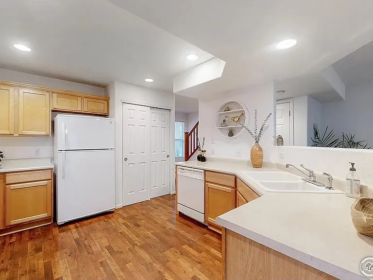 6702 Desert Willow Way #4 — Photo 19