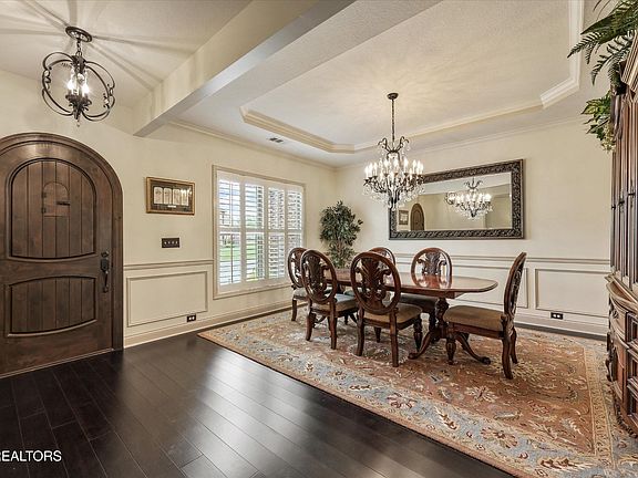 4th image of 851 Granada Dr